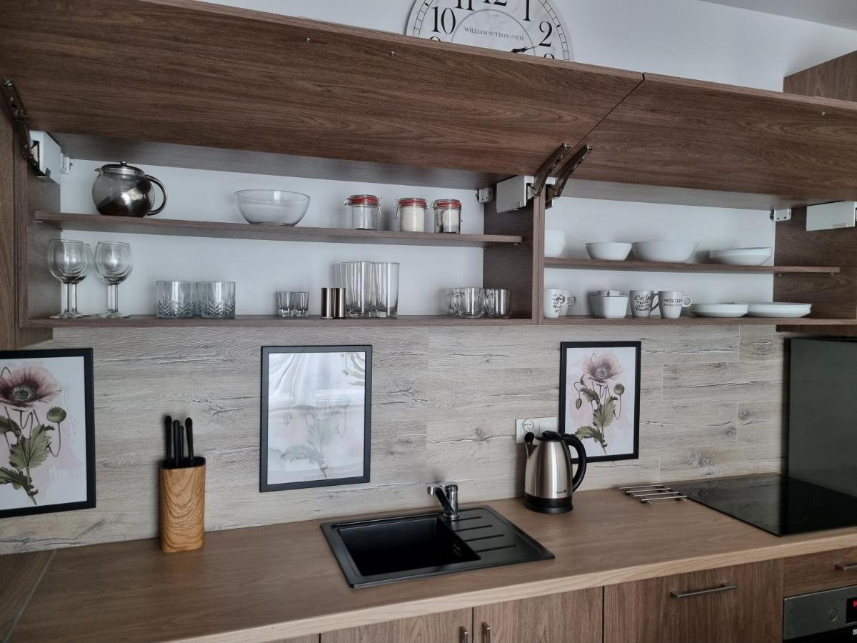 Q Apart Enter- Klimatyzowany 2 Pokojowy Apartament Przy Manufakturze Z Garazem Gratis, Fv Lodz (Lodz) Luaran gambar