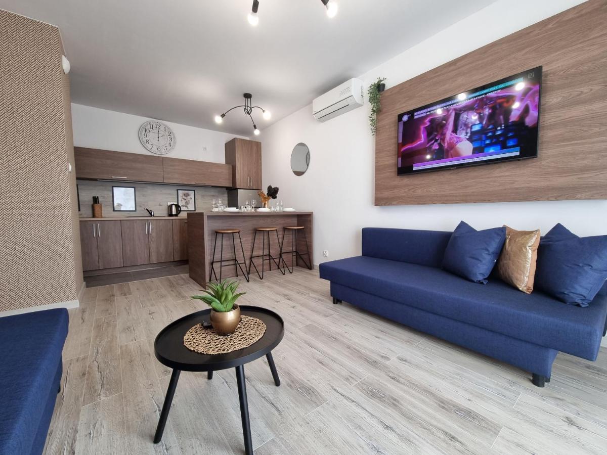 Q Apart Enter- Klimatyzowany 2 Pokojowy Apartament Przy Manufakturze Z Garazem Gratis, Fv Lodz (Lodz) Luaran gambar